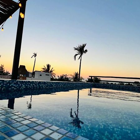 Hotel Mayari Holbox 外观 照片 Sunset at the pool