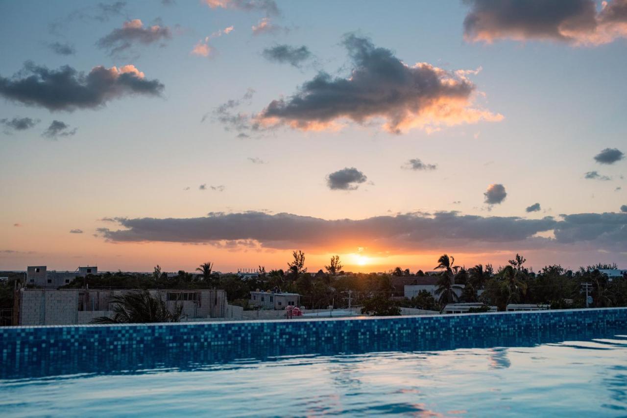 Hotel Mayari Holbox 外观 照片 Sunset over Tulum