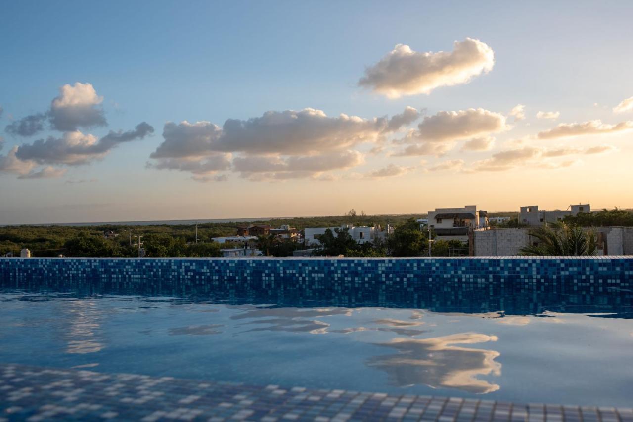 Hotel Mayari Holbox 外观 照片 Sunset over Tulum