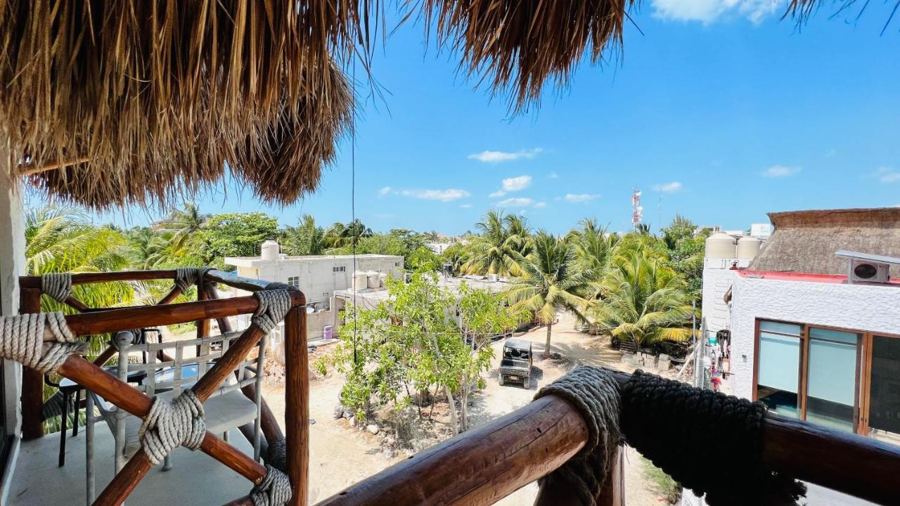 Hotel Mayari Holbox 外观 照片 View of Tulum from a rooftop