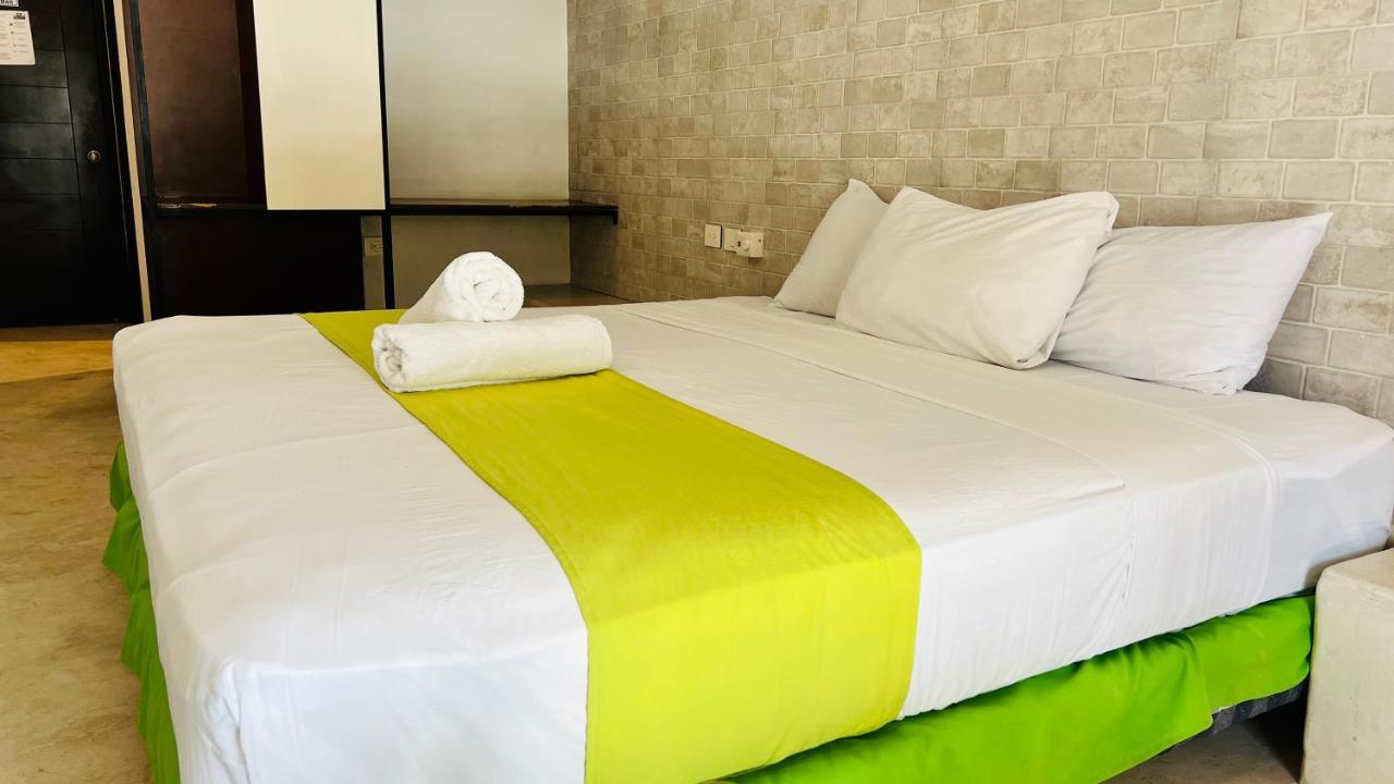 Hotel Mayari Holbox 外观 照片 A bed runner